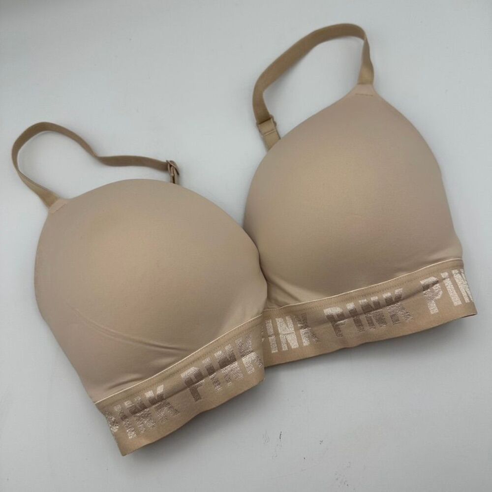 PINK Victoria's Secret Wireless Push Up Bra Wear Everywhere Collection Nude 32DD